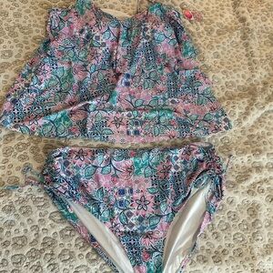 NWT  Women’s Plus Size 22W floral tankini Swim Set